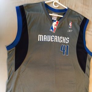 Men's Dallas Mavs 2 Jersey Bundle Size XL NWT