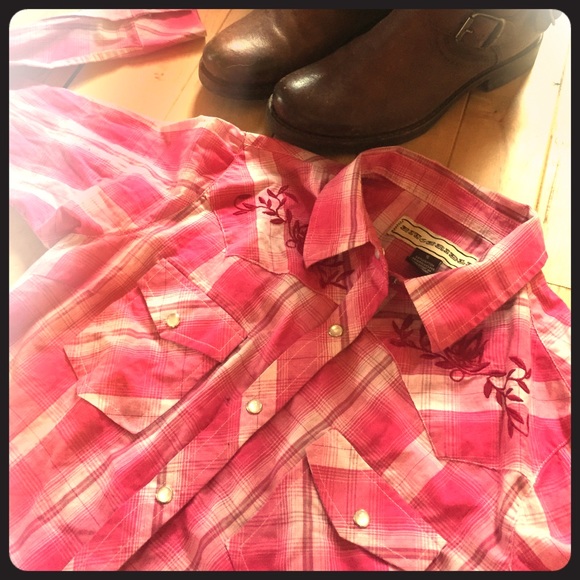 Bit & Bridle western pearl button shirt