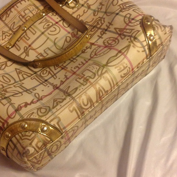 ❌SOLD❌ 🎉HOST PICK🎉 Graffiti Coach Bag - Picture 3 of 3