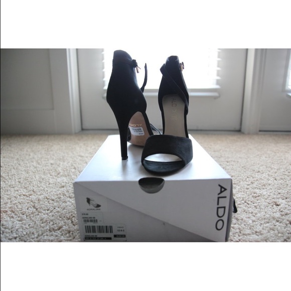 Perfect strappy summer heels - Picture 3 of 4