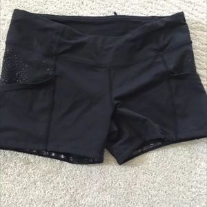 Lululemon boogy shorts