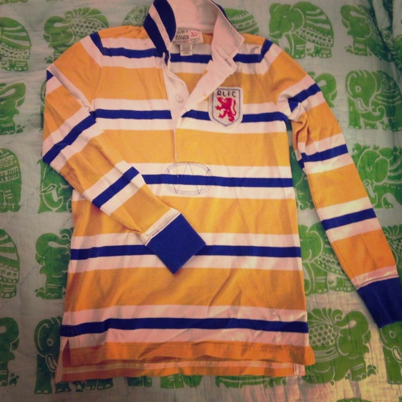Vintage feel rugby shirt