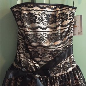 Jessica McClintock lace and tulle formal dress