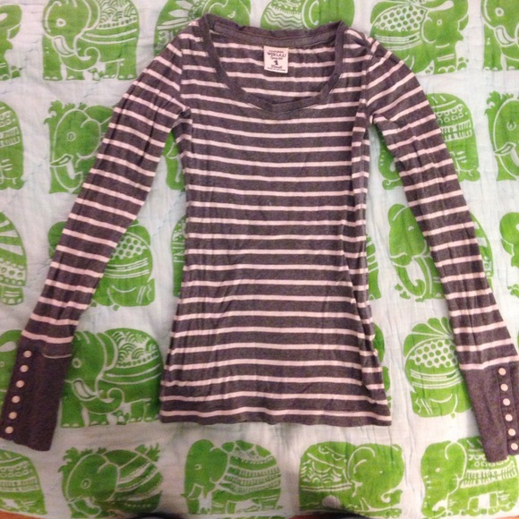 Who. A. U. California tee-shirt