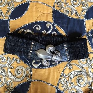 Belt with big buckle