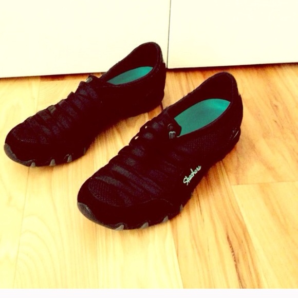 Sketchers sneaker