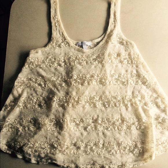 Adorable lace tank!