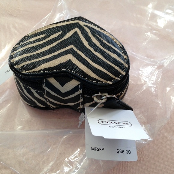 Authentic Coach zippered jewelry pouch w/mirror