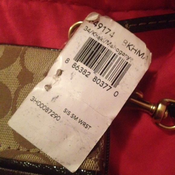 New Coach Wristlet👜👛👝 - Picture 3 of 4