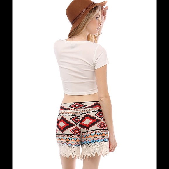 πTotally Boho Shorts NEW - Picture 3 of 4