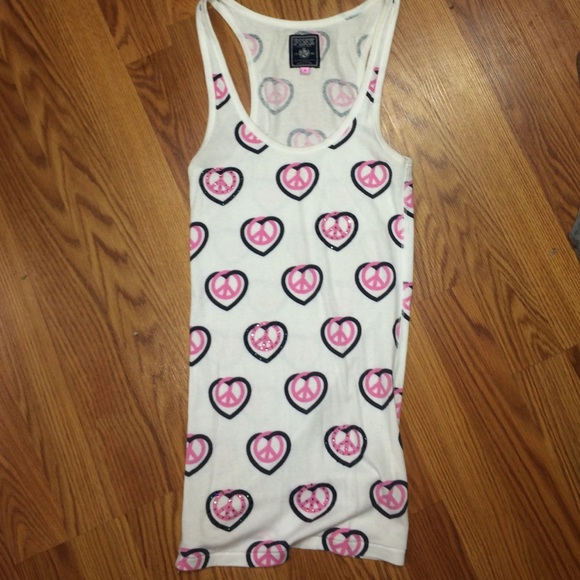 Pink tank
