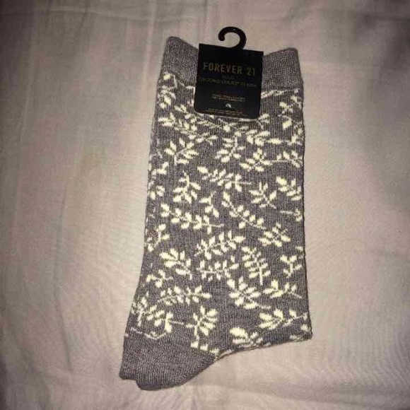 NWT forever 21 socks