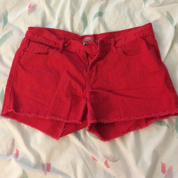 OFFER ANYTHING👣NEED GONE👣Old navy red shorts