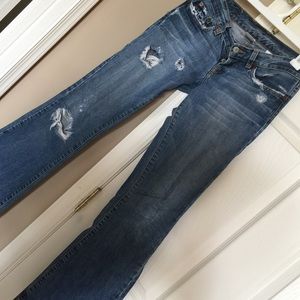 Lucky brand destroyed jeans