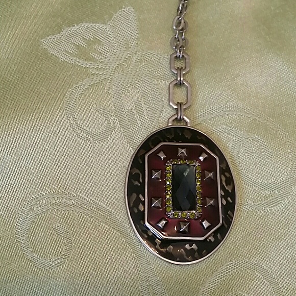 Necklace - Picture 2 of 3