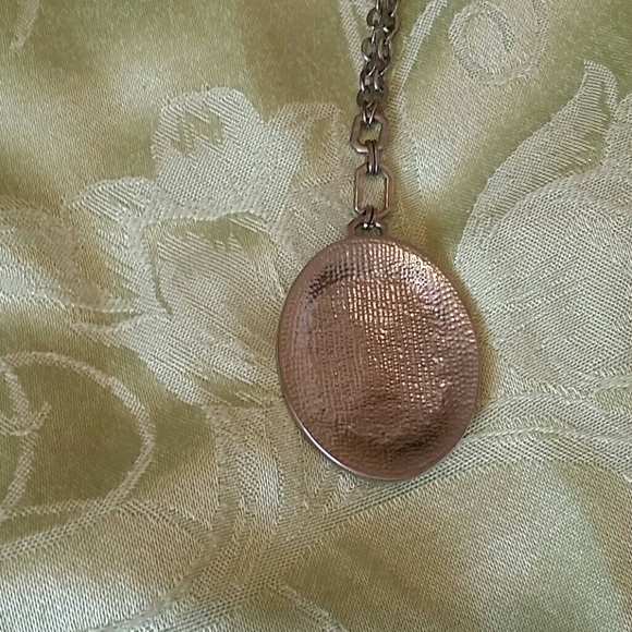 Necklace - Picture 3 of 3