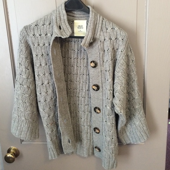 (Sold in Bundle) Gray Old Navy Sweater - Picture 1 of 1