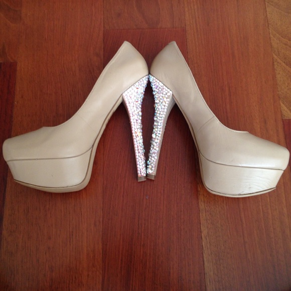 Swarovski crystaled nude high heels - Picture 4 of 4