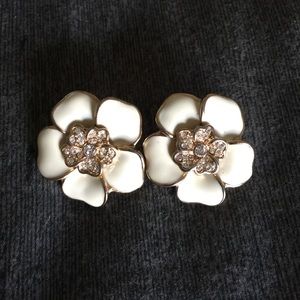 Flower earrings