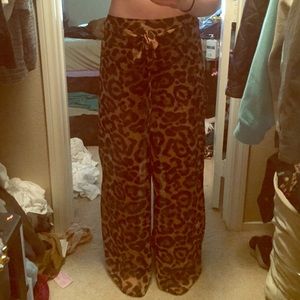 High waisted leopard print flowy palazzo pants