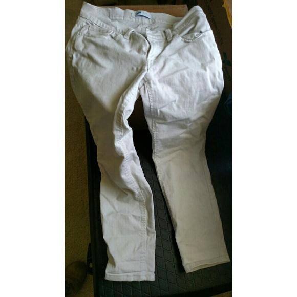 Levi capris