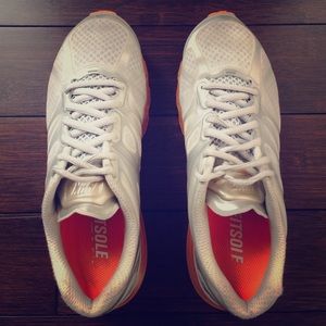 Nike Airmax Women's Fitsole (Additional photos)