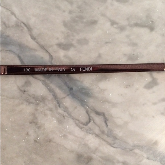 Brown Fendi Sunnies - Picture 3 of 4