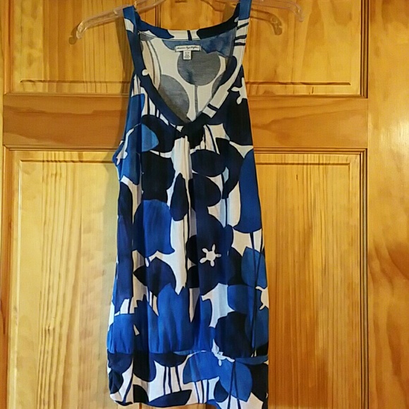 V neck tank