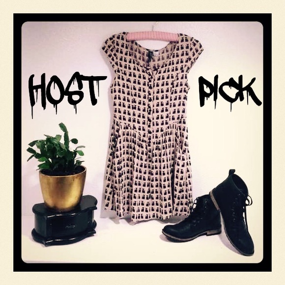 H&M Dresses & Skirts - Black Cat HP🎉