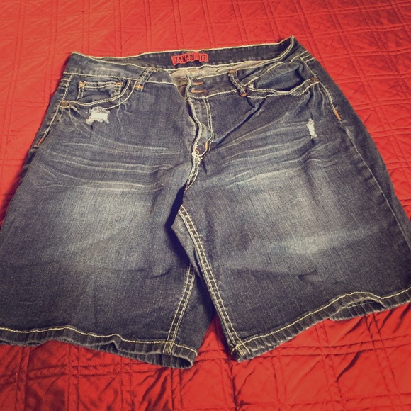 ❌BUNDLED❌@dctayloy7679 Zanadi jean shorts