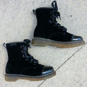 *sold ebay* Dr. Marten Gracie black Velvet boot