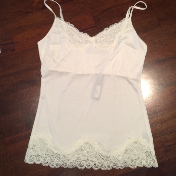 NWT Pretty Limited Lace Camisole Tank Top Small