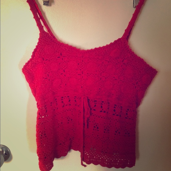 Red crotchet tank top.