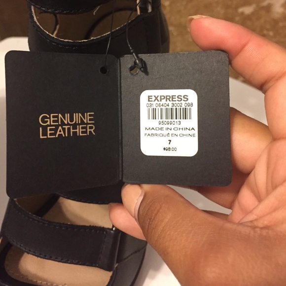 Express Heels - Picture 4 of 4