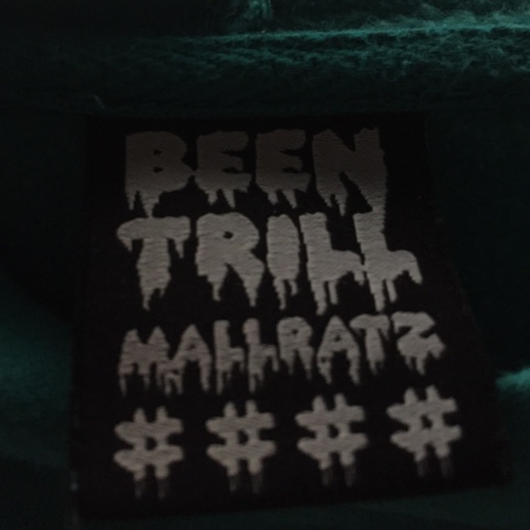 Been trill crop sweater - Picture 2 of 3