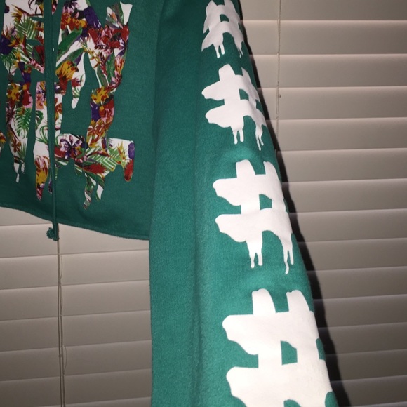 Been trill crop sweater - Picture 3 of 3