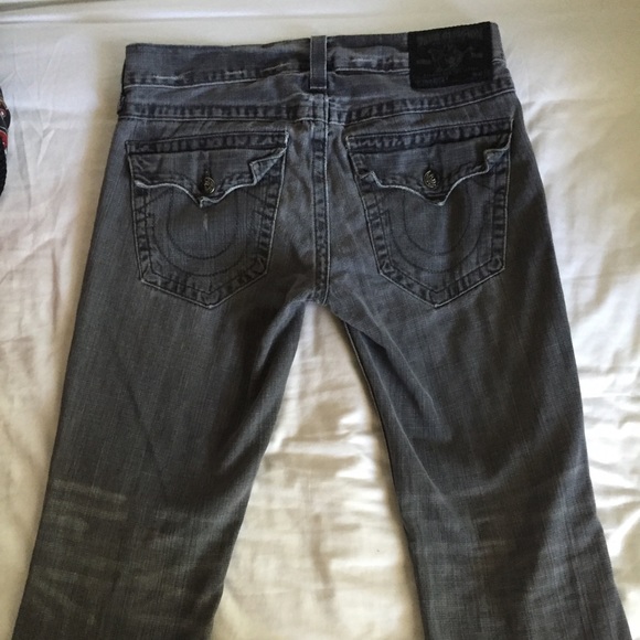 Size 32 true religion jeans. Barely been worn
