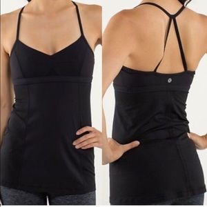 NWT size 4 Lulu bend & flow tank top. Retail $58.