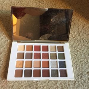 SEPHORA MARSALA PALETTE LIMITED EDITION.