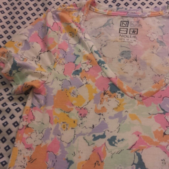 Floral v-neck pacsun