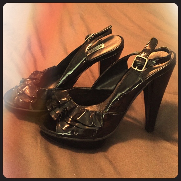 Black open-toe heels, perfect for a night out!