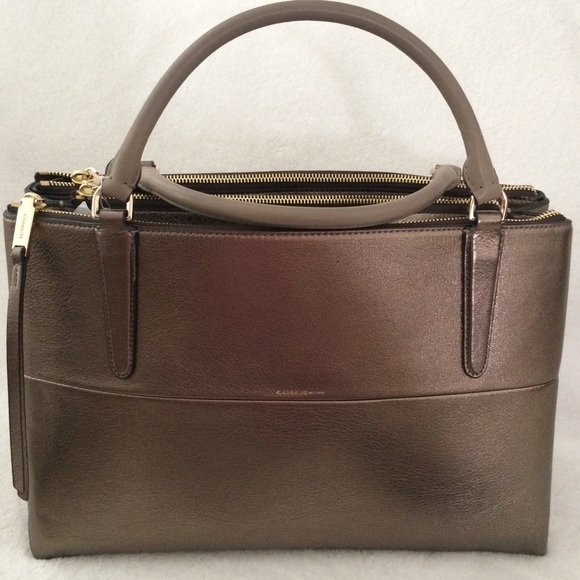 HP🎉Coach Borough Bag - Picture 2 of 4