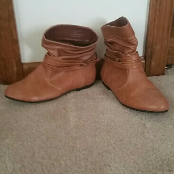 NWT Rue21 Booties - Picture 3 of 4