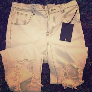 NWT UNIF Costa Light Wash Distressed Jeans