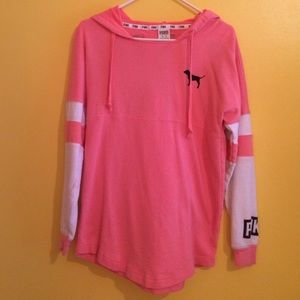4 HAYLEY! 💖 VS Pullover, XS