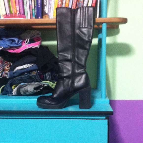 Black boots with heels