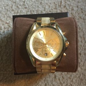 Mk watch. Pre loved. Great condition.