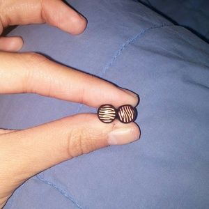 Size 2G plugs and stretchers