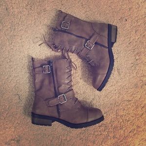 Brown / taupe combat boots