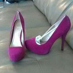 Shoes Shoes